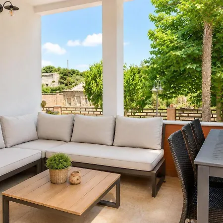 Luxury, Lido Di Benátky