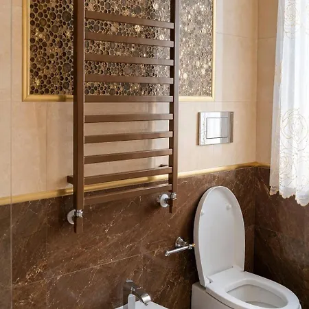 Luxury, Lido Di Vila Benátky